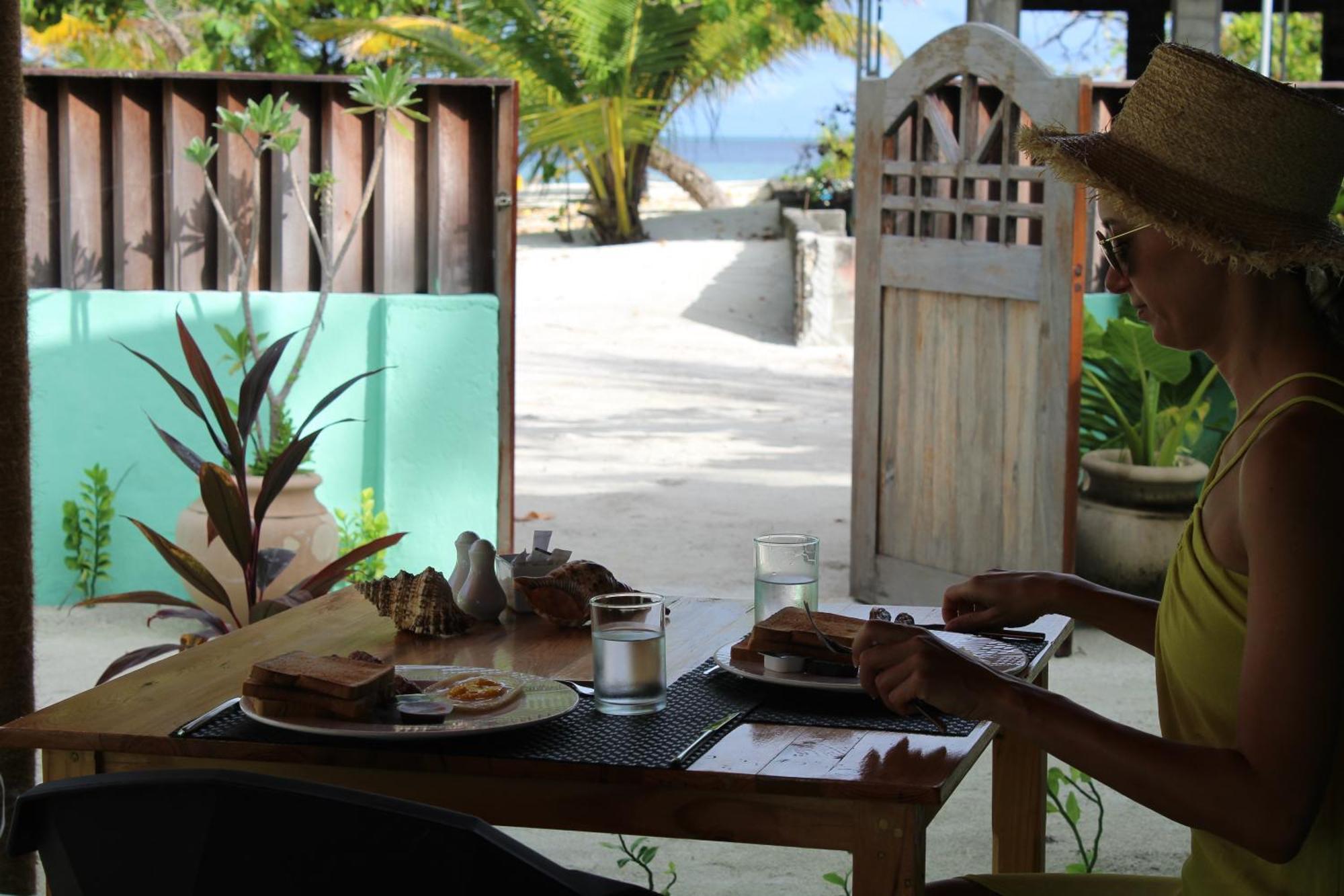 Mamello Beach Club Maldives Feridhoo Eksteriør billede